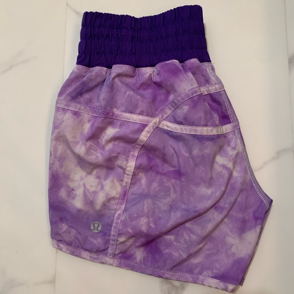 lululemon tracker shorts